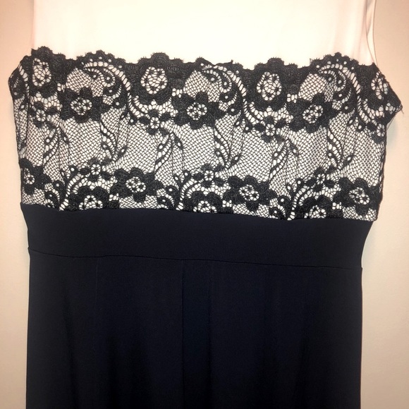 Enfocus Studio Dress: Sleeveless - Black and White - Picture 2 of 5